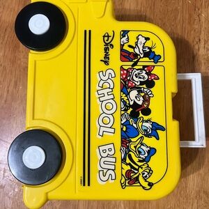 Disney Yellow School Bus Lunchbox with Characters With Thermal